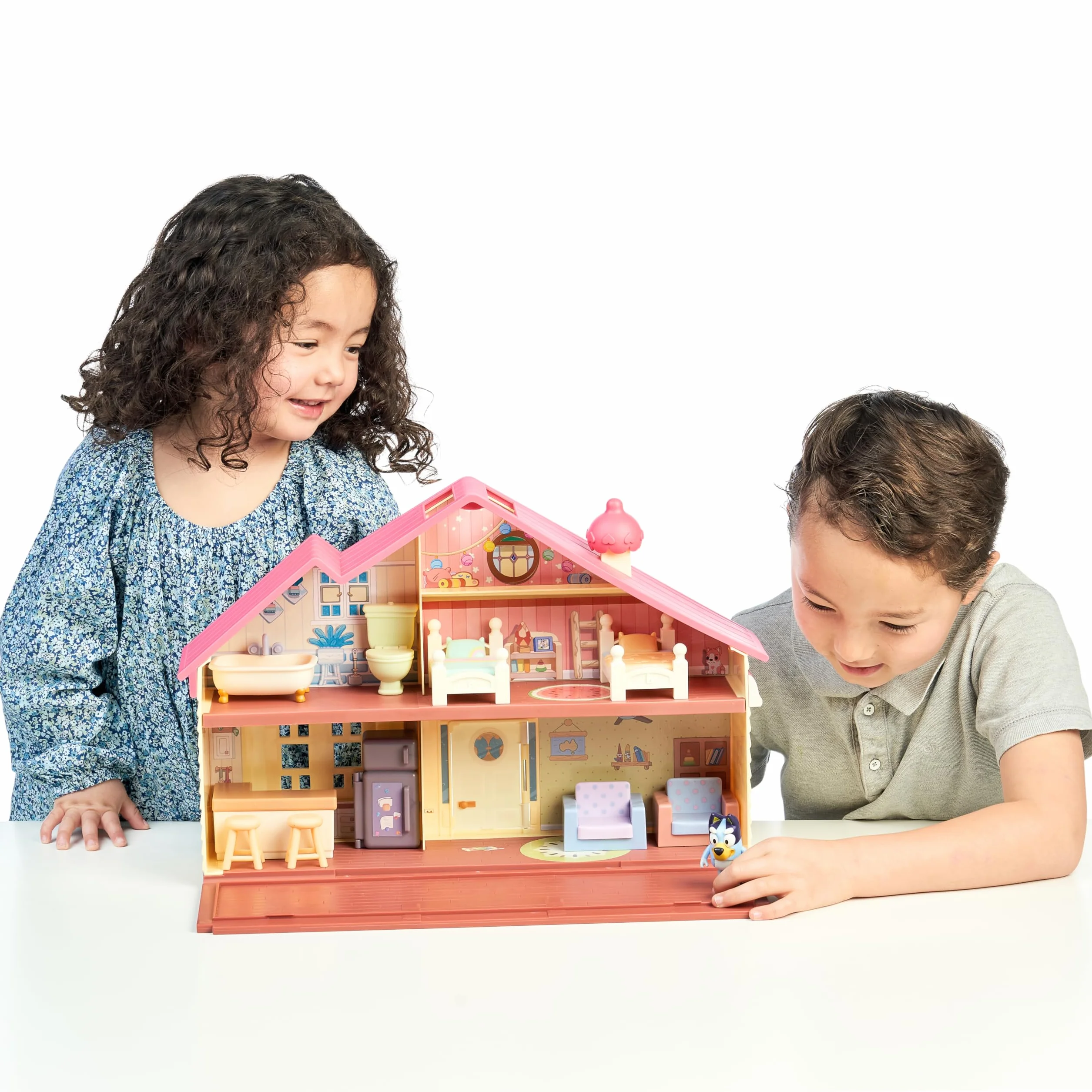 Moose Toys Set de Jeu La Maison de Bluey avec Figurine Bluey Incluse