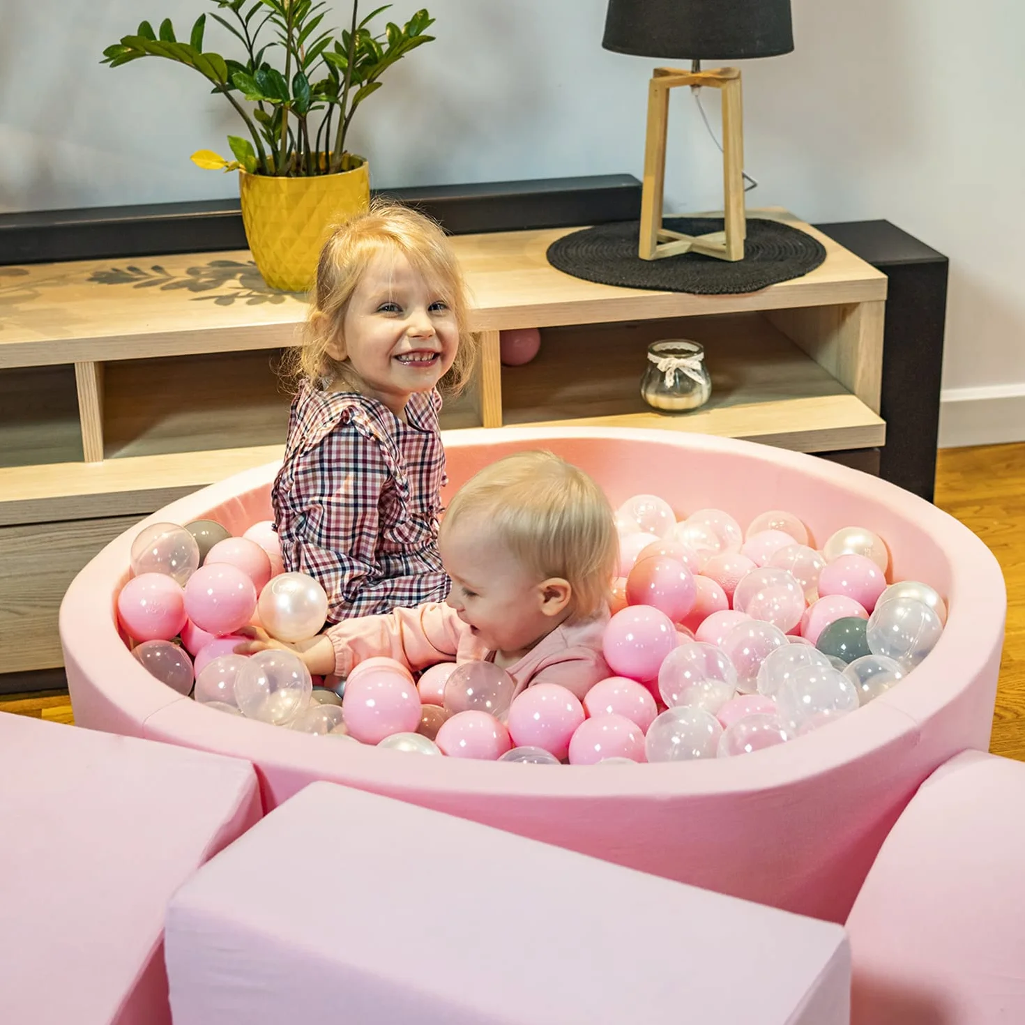 KiddyMoon Aire De Jeux en Mousse avec Carré Piscine À Balles (100 Balles) pour Enfants, Rose:Rose Poudre/Perle/Transparent